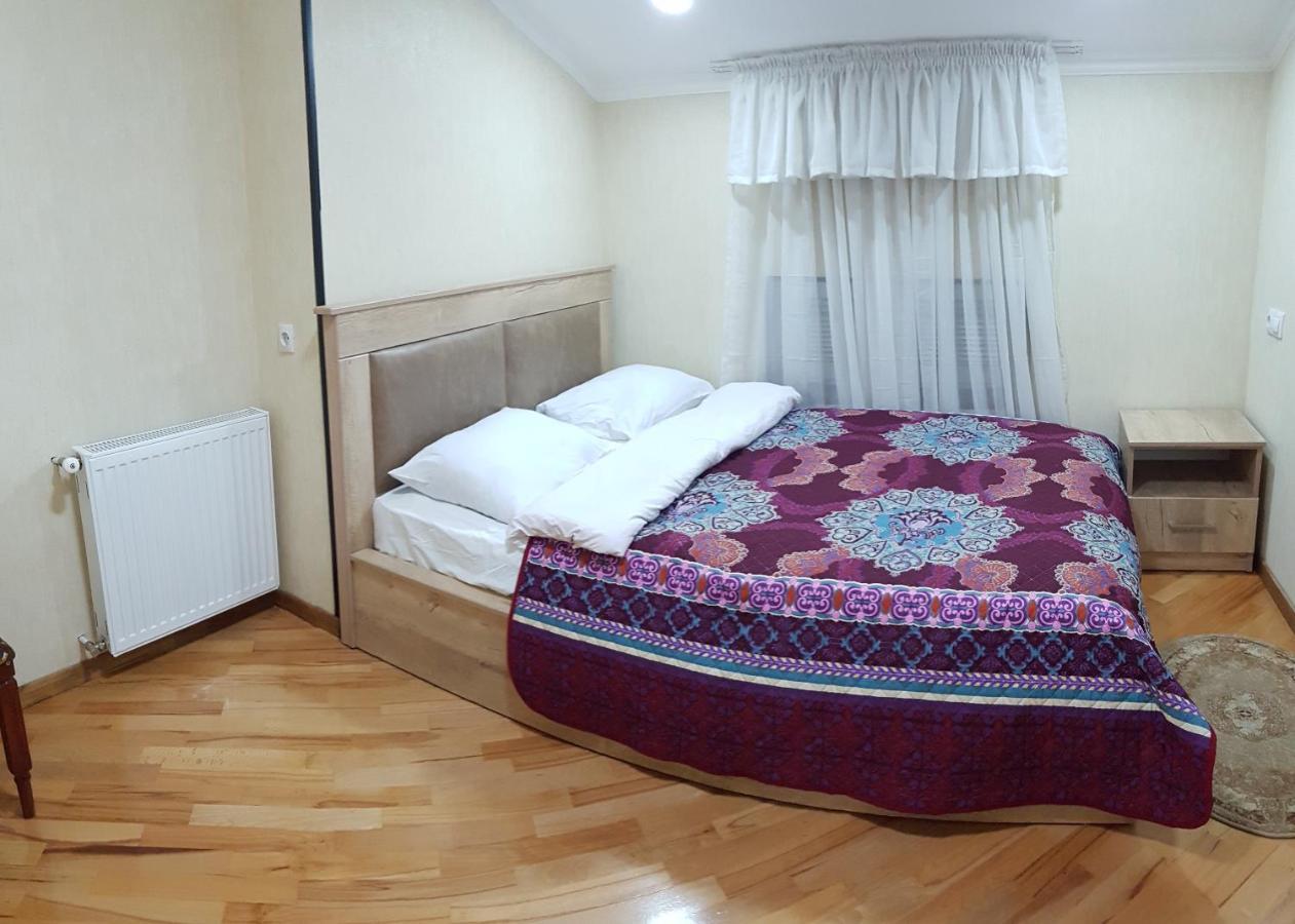 Guest House 15A كوتايسي المظهر الخارجي الصورة