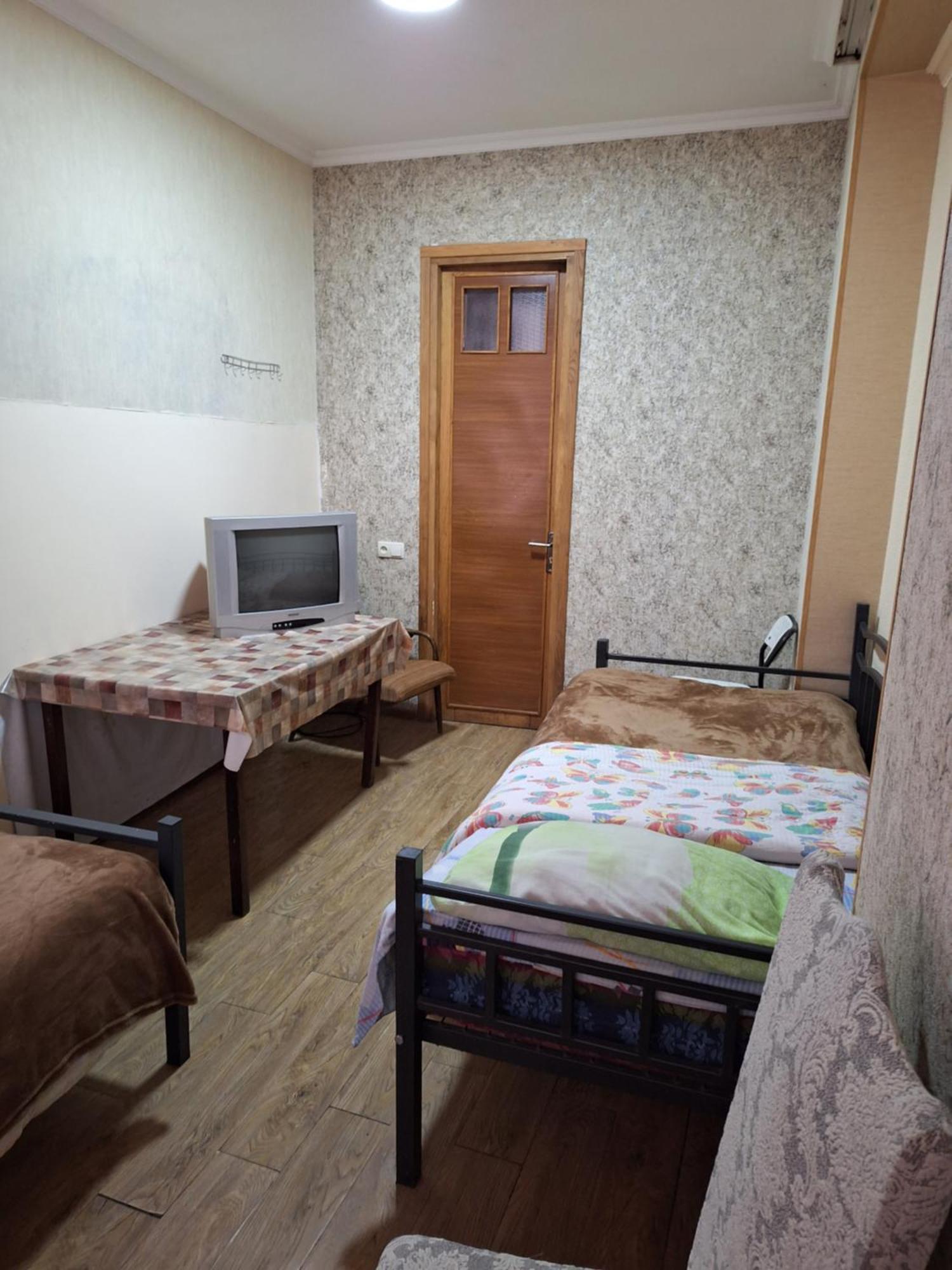 Guest House 15A كوتايسي المظهر الخارجي الصورة