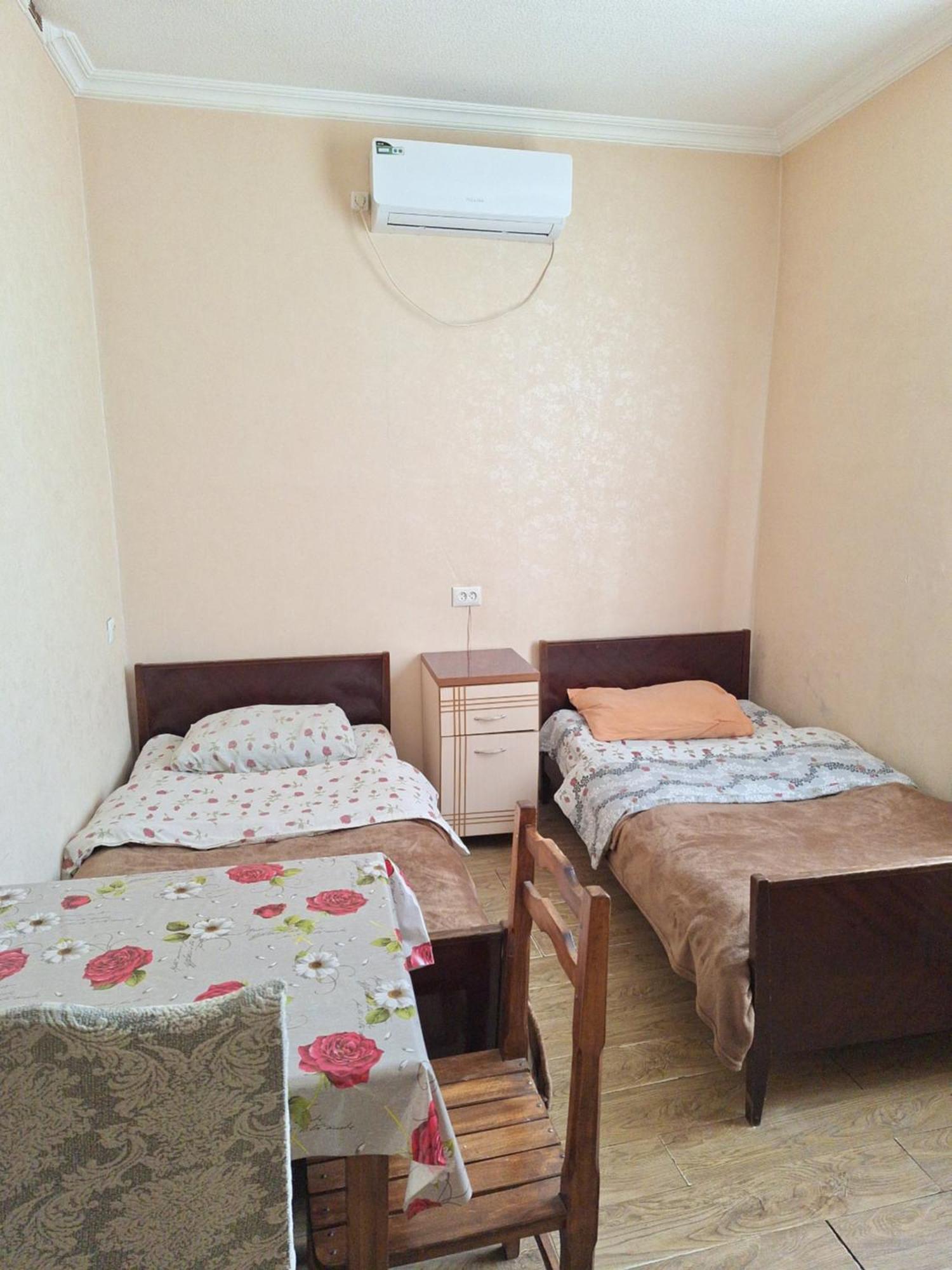Guest House 15A كوتايسي المظهر الخارجي الصورة