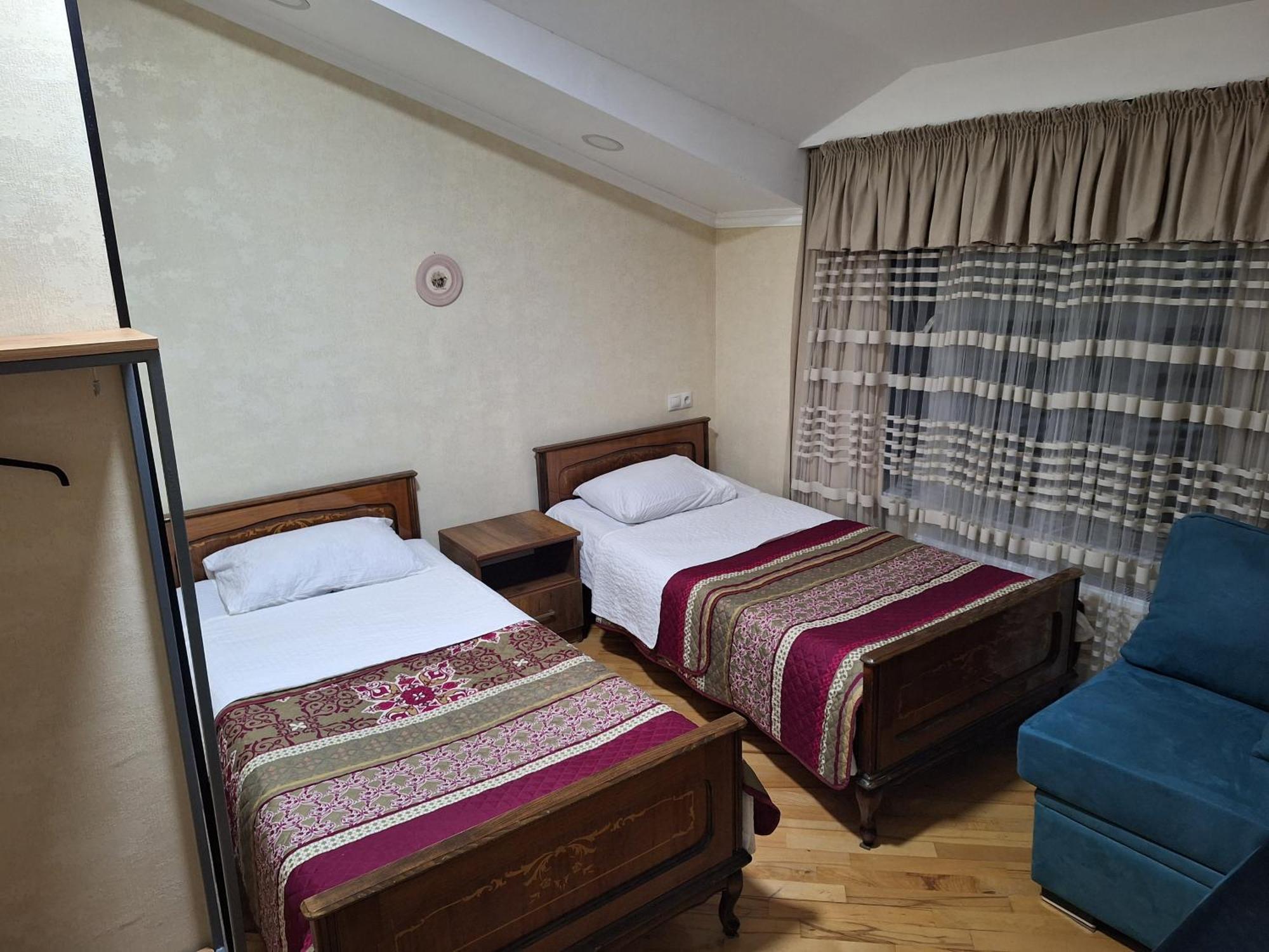 Guest House 15A كوتايسي المظهر الخارجي الصورة