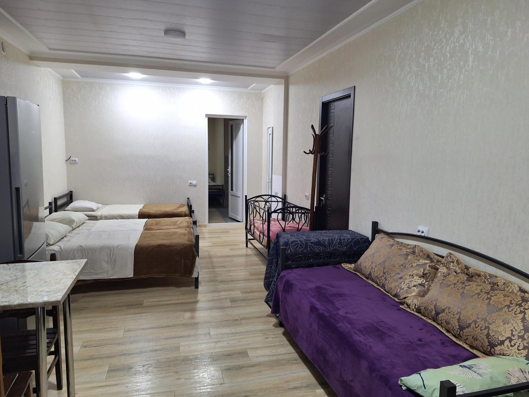 Guest House 15A كوتايسي المظهر الخارجي الصورة