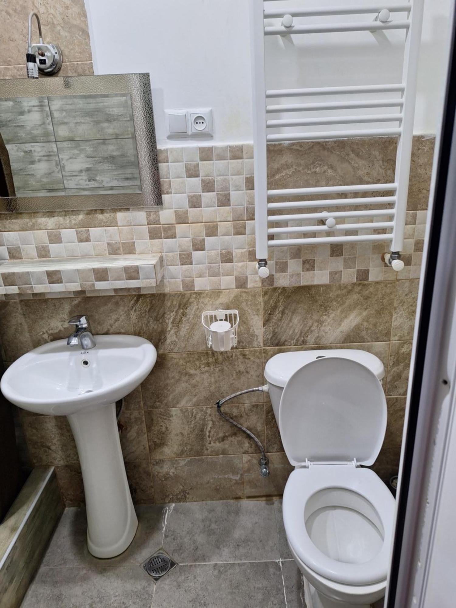 Guest House 15A كوتايسي المظهر الخارجي الصورة